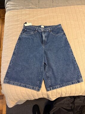 Wilfred Mid Wash Denim Shorts - Blue